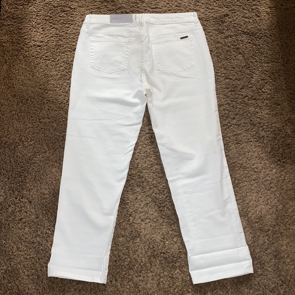 Jennifer Lopez Pants - Picture 4 of 8